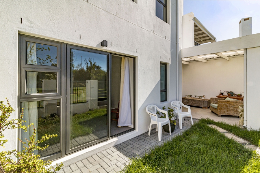 To Let 4 Bedroom Property for Rent in Croydon Gardens Estate Western Cape